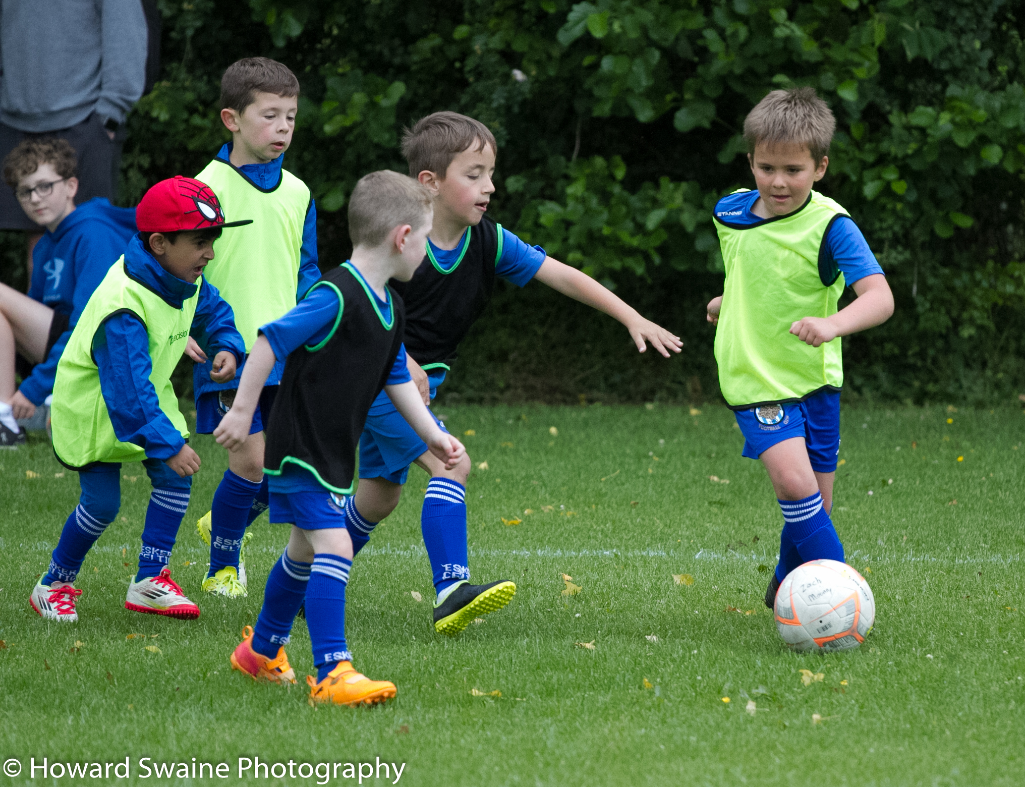 Boys Academy players training at Hermitage Park